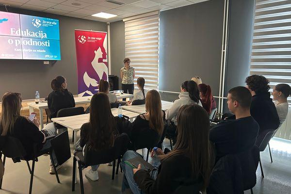 Veliko interesovanje učesnika na edukaciji o plodnosti u Užicu